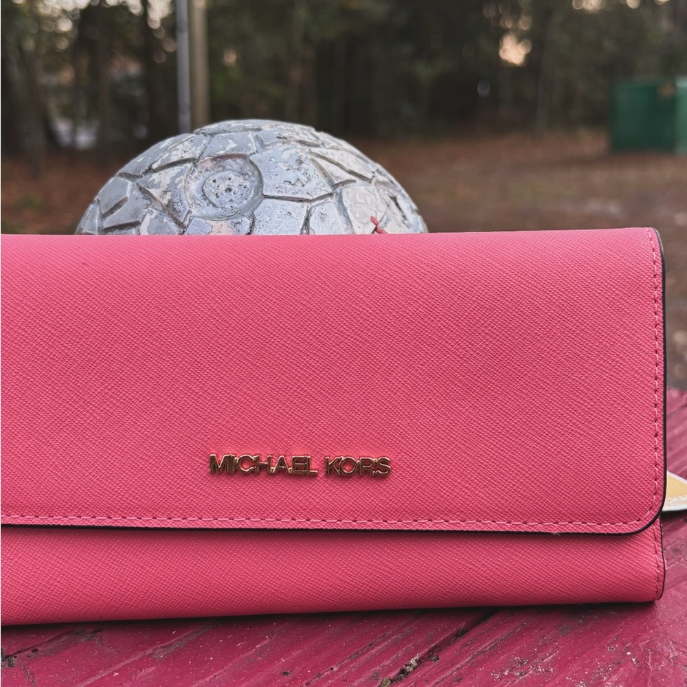 Michael Kors Vibrant Pink Wallet